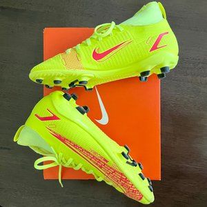 JR SUPERFLY Club Size 3.5 Youth Cleats